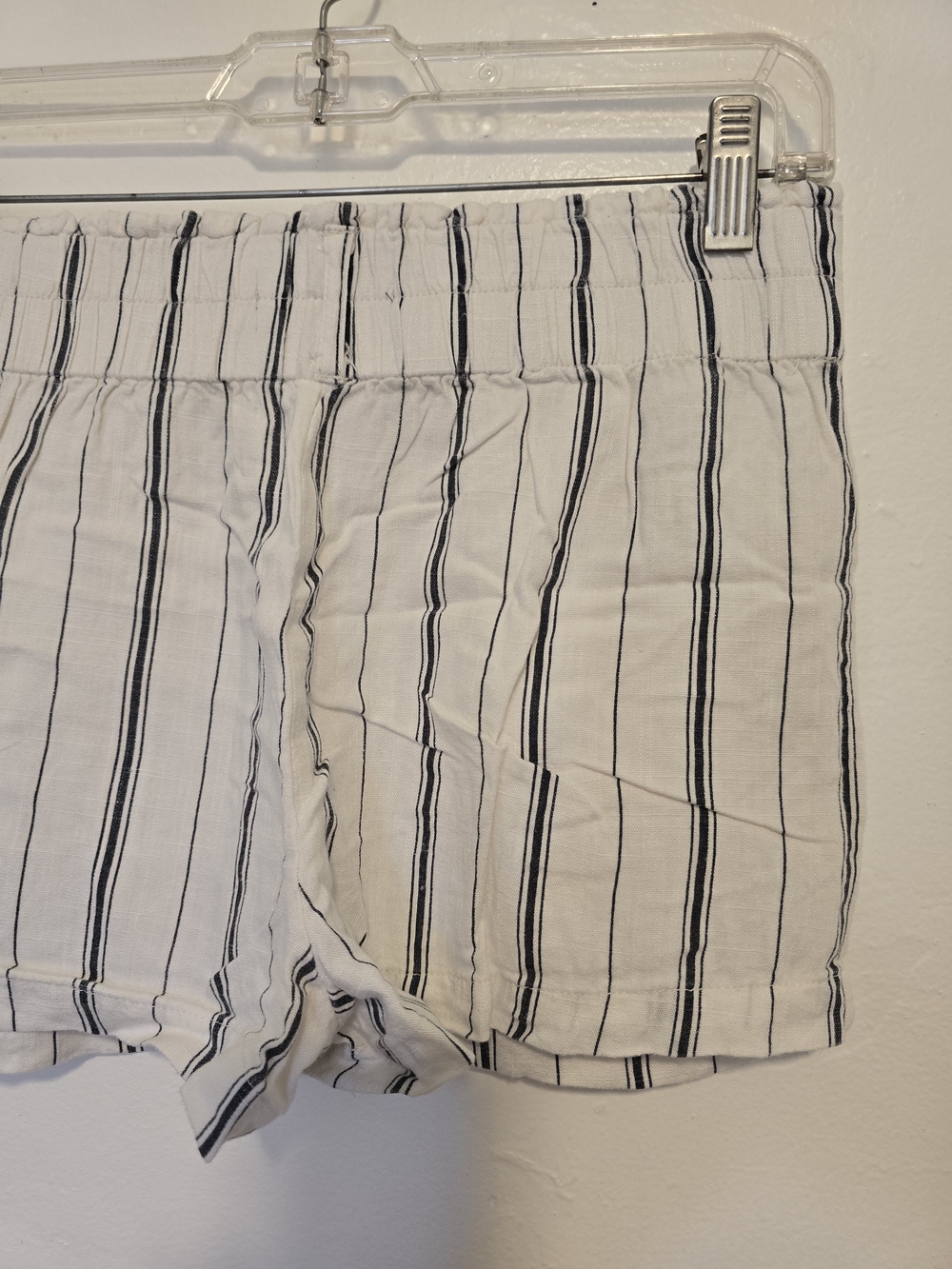 Indigo Rising - Striped Linen Shorts - Picture 9 of 11